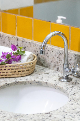 Bathroom 9