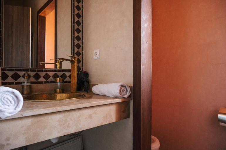 Bathroom 3, リヤド ケンザ, Marrakech