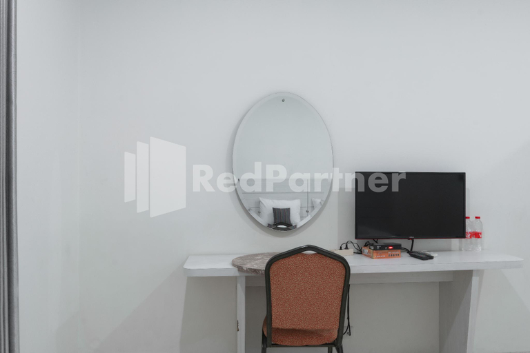 Bathroom 16