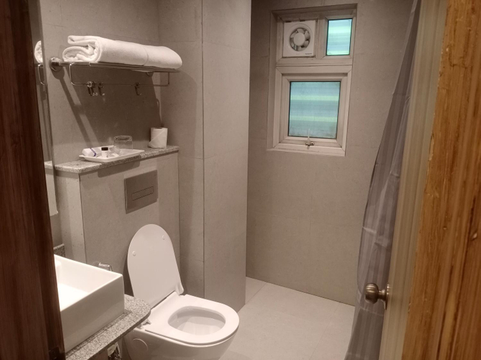 4, Comfort Inn Grand, Kaushambi., Ghaziabad
