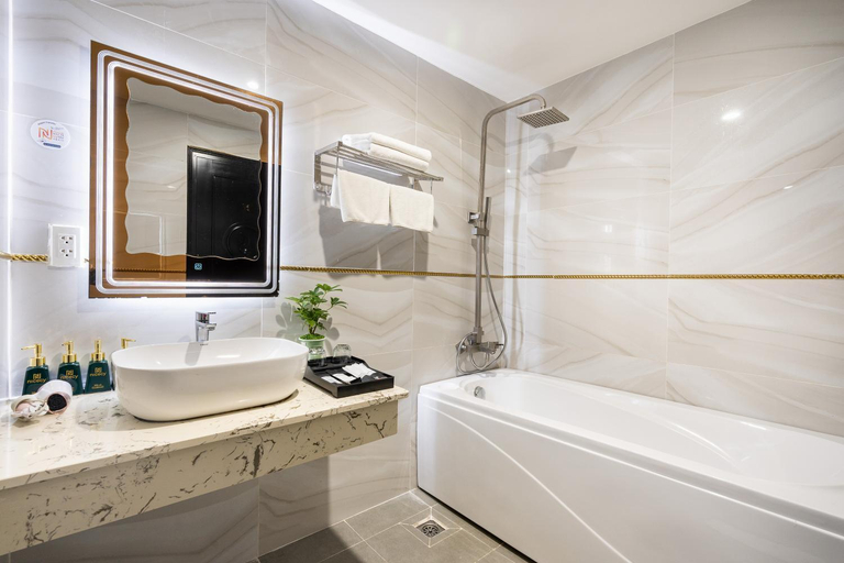 Bathroom 21