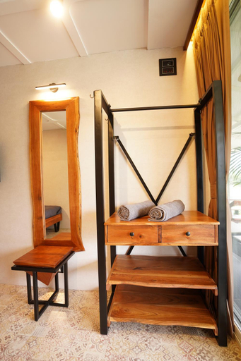 Bedroom 2, The Boat Club, Raigarh