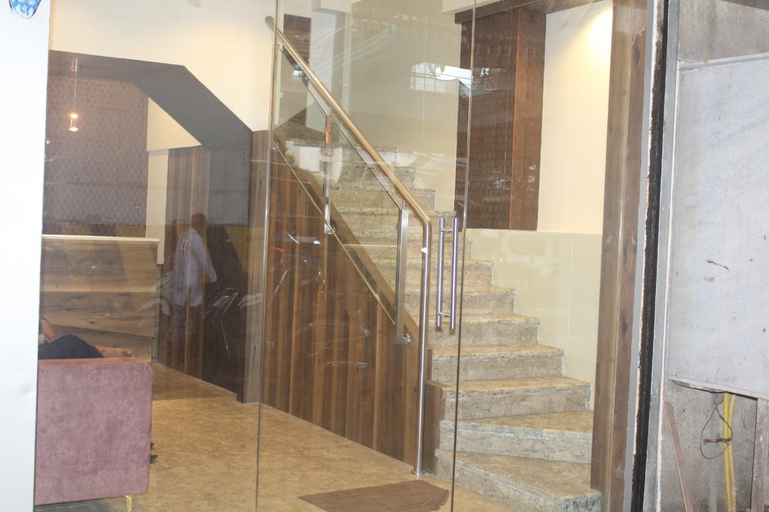 Public Area 3, Hotel Metro Inn, Mumbai Suburban