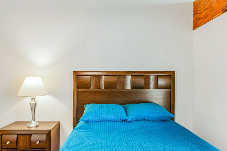 Room 3, Tracyton Condo 202 in Bremerton, Kitsap