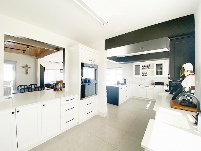 Kitchen 5, The Bucket List Guest House, Overberg