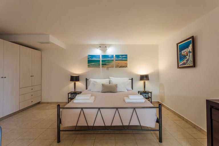 Bedroom 4, Mani s Aura Seaside-enchanting Stone Gem, Peloponnese