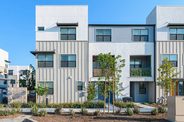 Exterior & Views, Chic Modern Retreat With Stunning Views, San Bernardino