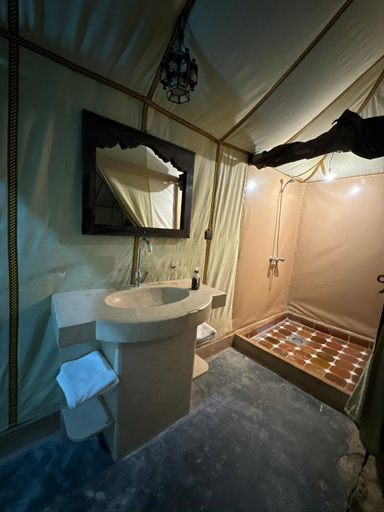 Bathroom, Super Luxury camp, Errachidia