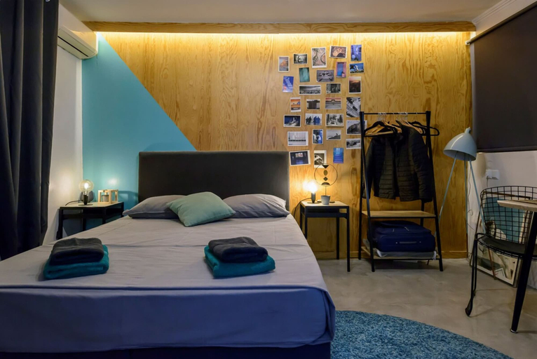 Room 4, Lucy In The Sky With Diamonds, Peloponnese