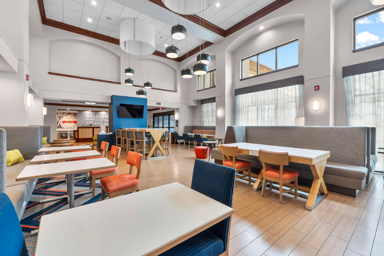 Public Area 2, Hampton Inn & Suites St. Louis/South I-55, Saint Louis