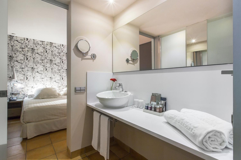 Bathroom 5, Occidental Playa de Palma, Baleares
