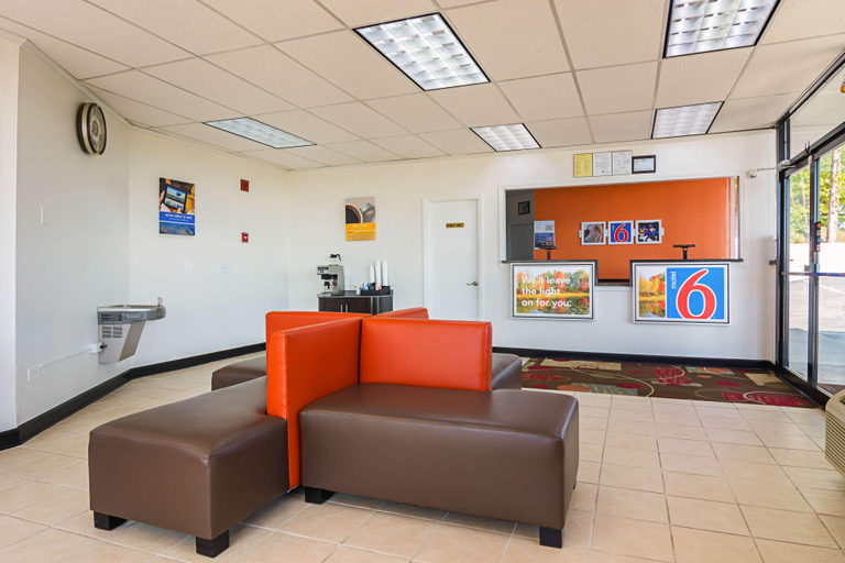 Public Area 3, Motel 6 Cleveland Tennesse, Bradley