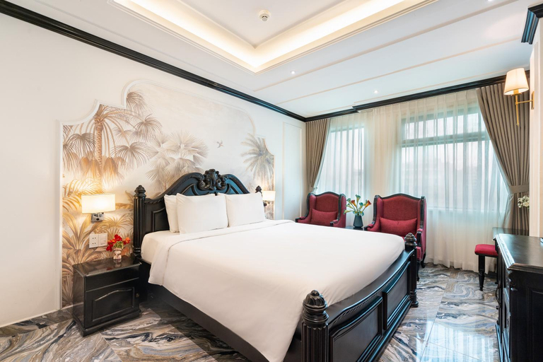 Bedroom 12