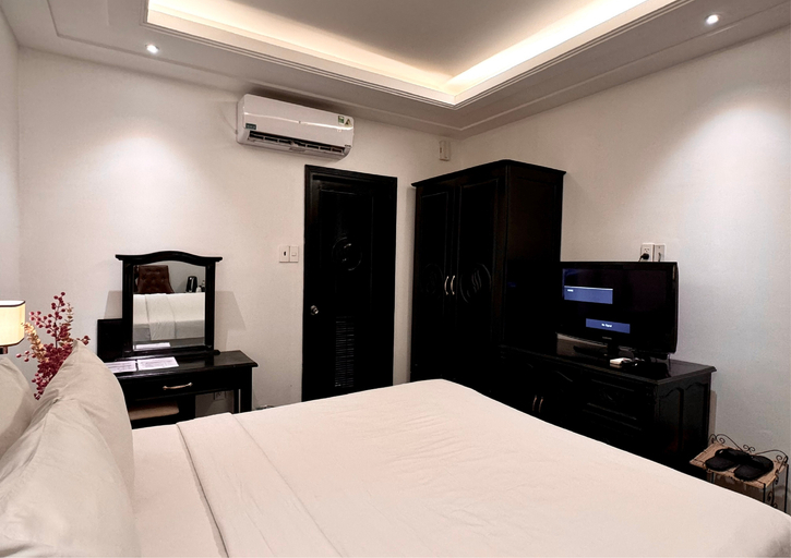 Bedroom 8
