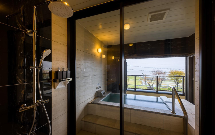 Bathroom, Suwako Hotel, Shimosuwa