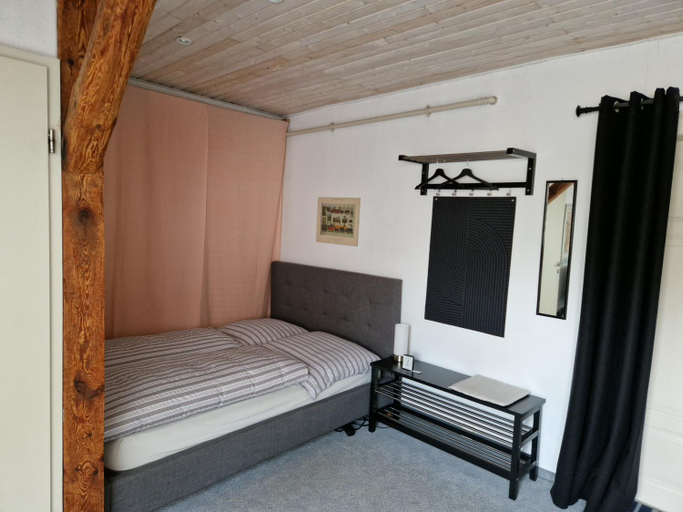 Others 4, Gastezimmer John, Weimar