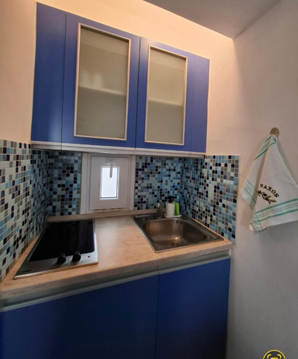 Kitchen 4, Summerfell, South Aegean