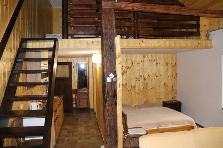 Others 3, Hostinec Stara Krcma, Rožnava