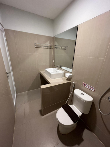 Bathroom 8