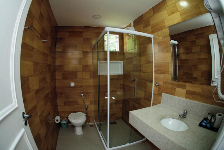 Bathroom 5, Village Icarai, Niterói