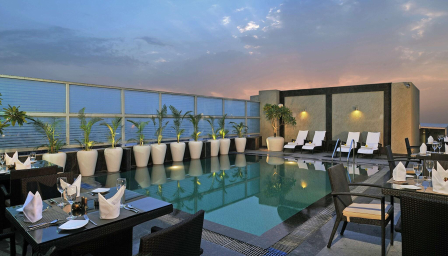 Sport & Beauty 2, Country Inn & Suites by Radisson, Gurugram 12, Gurgaon