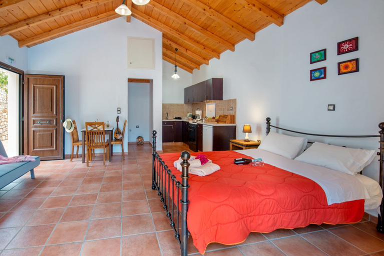 Room 4, Dive Into Summer - Kirki s Cozy Pool Gem on Paxoi, Ionian Islands