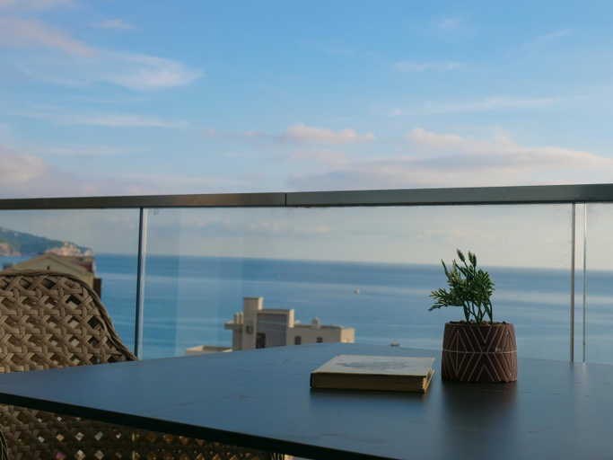 Others 5, Elia Suites