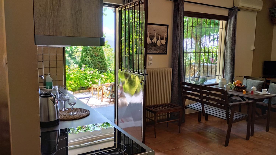 Others 4, Stomio 4 Seasons Relaxing Apartment, Thessaly