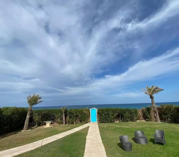 Others 4, Sublime villa pieds dans l eau a Hergla, Ezzouhour