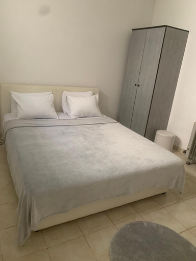 Bedroom 2, Location Apartments