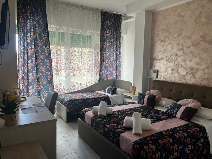 Bedroom 2, Albachiara Suite Rooms, Bologna