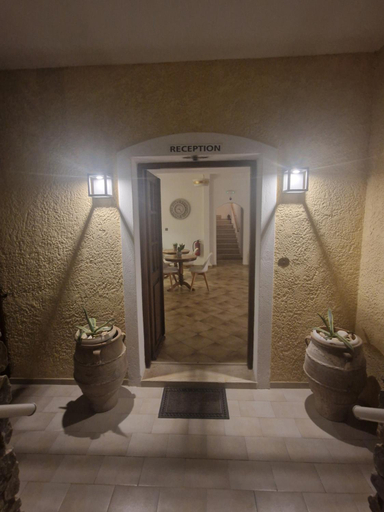 Bathroom 3, Santa Elena, South Aegean
