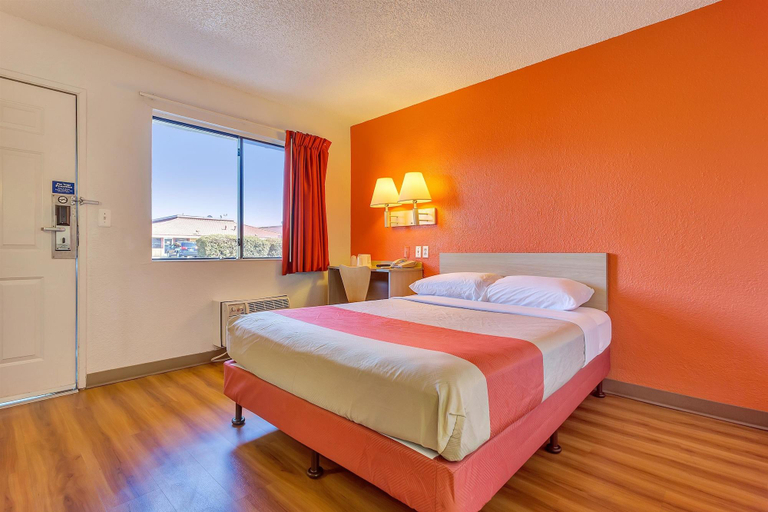 Bedroom 3, Motel 6 Vallejo, CA - Six Flags West, Solano