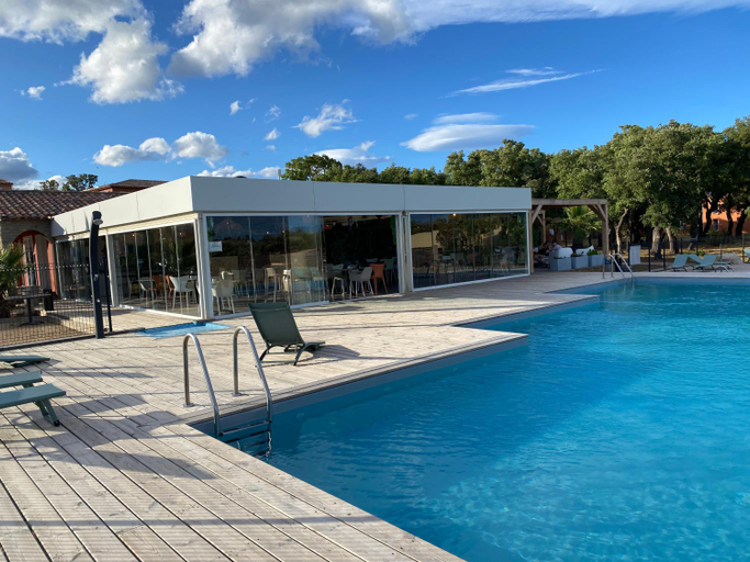Others 4, Appartement 2 pieces dans une residence hoteliere Les Hameaux de Saint-Cyprien, Corse-du-Sud