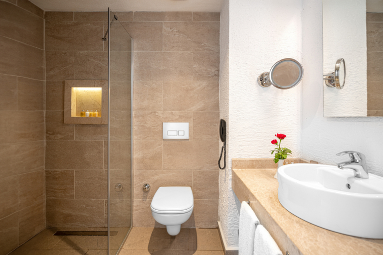Bathroom 5, Yalihan Aspendos Hotel, Alanya