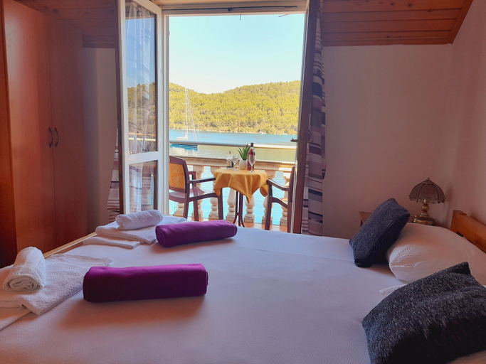 Bedroom 3, Apartments Sponga, Mljet