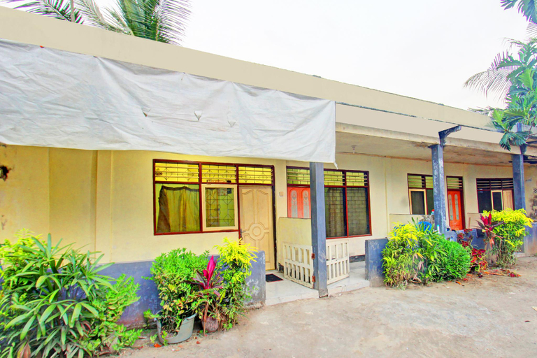 Exterior & Views 1, Capital O 93437 Embung Banteran CottageNearLapangan Banteran, Banyumas