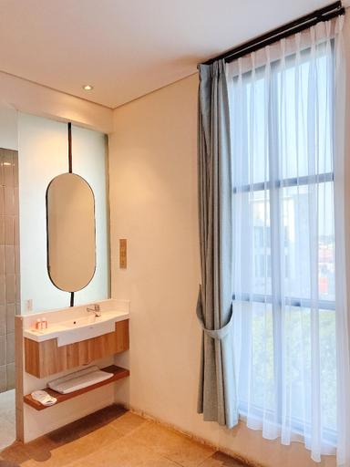Bathroom 11