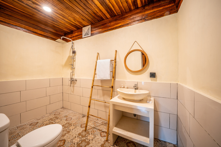 Bathroom 2