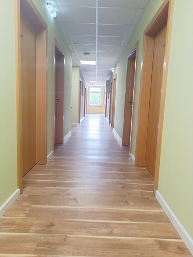 Others 5, Hostel Krosnienska 12, Zielona