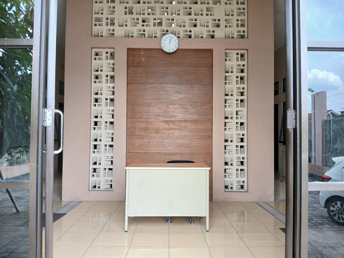 Bathroom 2, RedDoorz Syariah near Masjid Al-Aqsha Klaten, Klaten