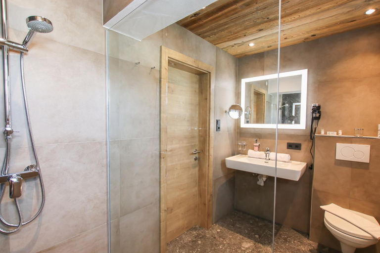 Bathroom, Chalet Grossglockner, Zell am See