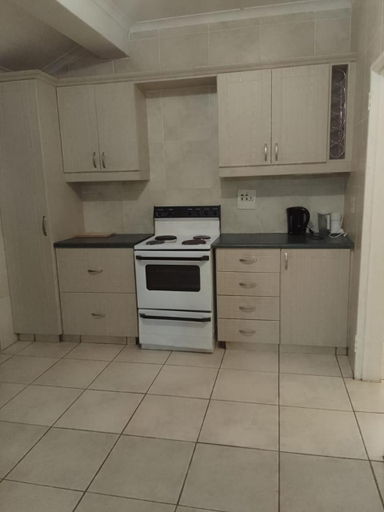 Others 4, Mlawu Guest House, Ugu