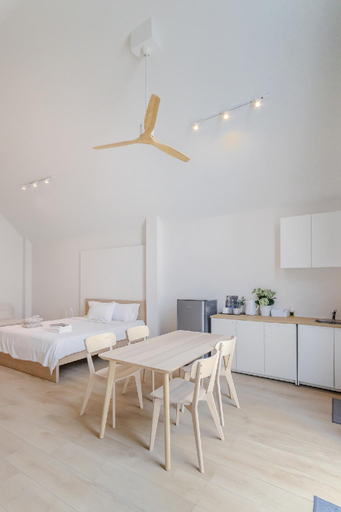 Dining Room 1