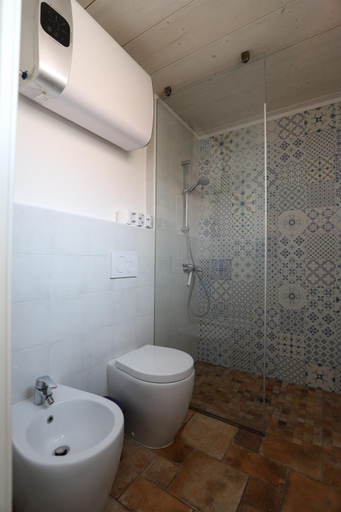 Others 4, Le Querce Apartments, Verona