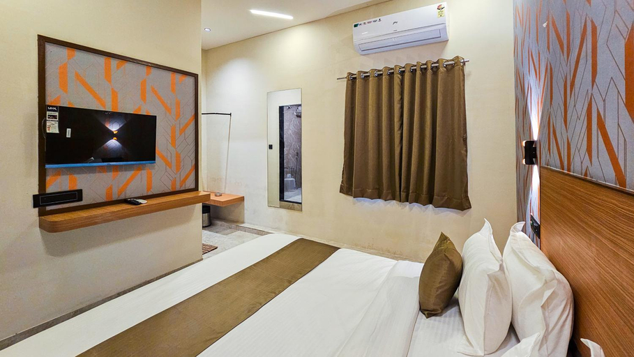 Bathroom 3, Hotel Nova Sky, Rajkot