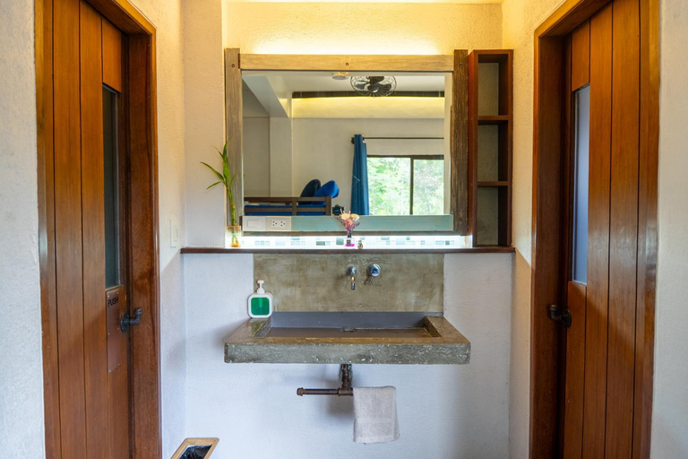 Bathroom 4