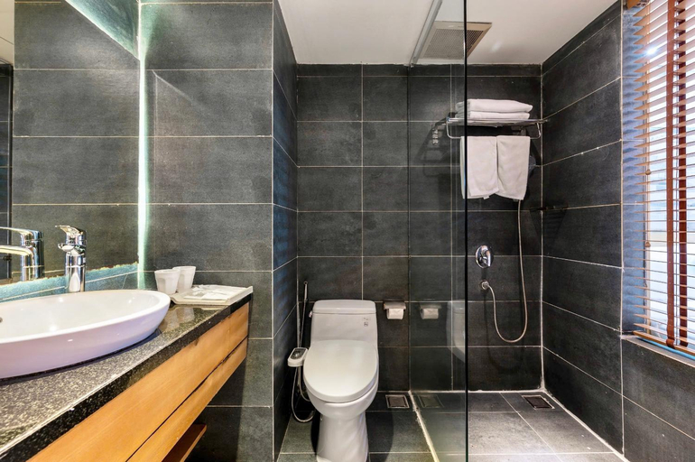 Bathroom 4, John Boutique Villa, Da Nang