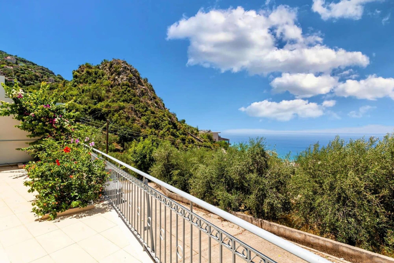Room 2, Aigli Fully Equipped Getaway - Seaview Lux Retreat, Peloponnese