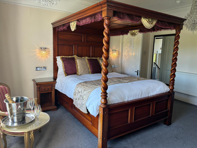 Bedroom 2, canterbury lodge, Kent